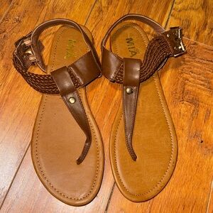 Brown new Woman Thong brown sandals